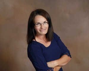 Lauren Moffatt, Communications